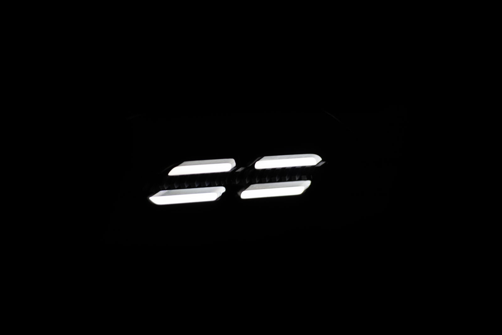 Lighting signature read in a dark room